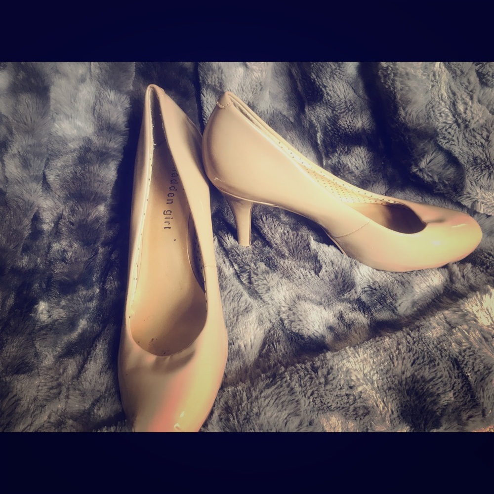 Madden girl nude pumps